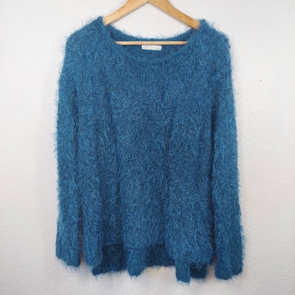 Hinge Scoop Neck Blue Teal Fuzzy Sweater Sz S - Picture 4 of 11